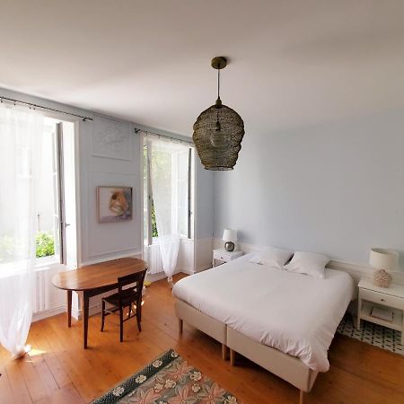 La Maison De Ville 76M2 Avec Terrasse De 22M2 La Rochelle  Dış mekan fotoğraf